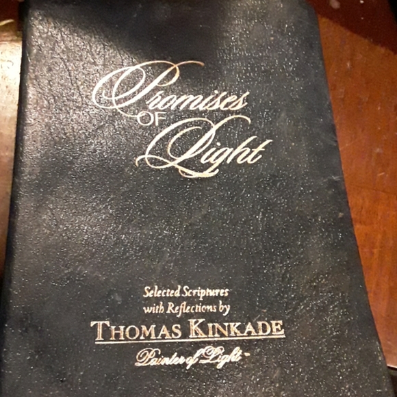 Thomas Kinkade Other - Thomas Kinkade  PROMISES OF  LIGHT  Book.